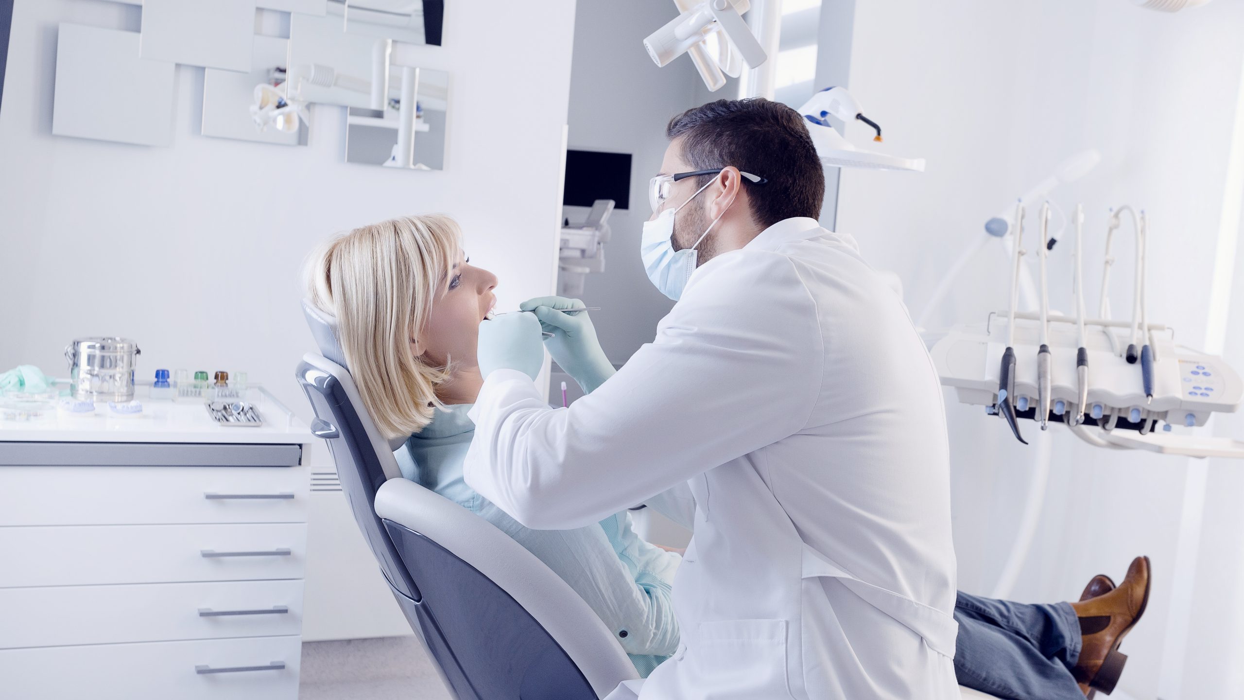Dentist in Summertown, TN